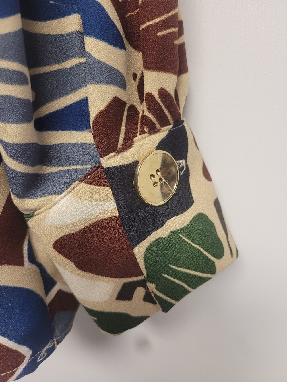 NWT Zara Abstract Tropical Print Relaxed Fit Long Sleeve Blouse Large - Picture 6 of 8